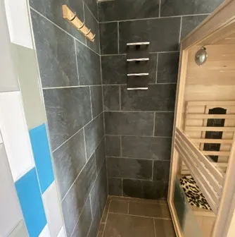 WALL TILING 
                    (KITCHEN & BATHROOM)